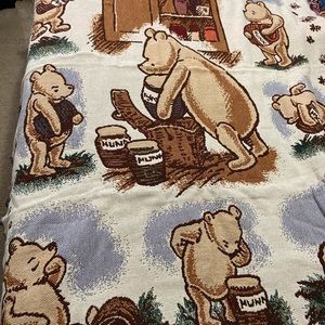 NWT Classic Pooh Tapestry Blanket Throw
